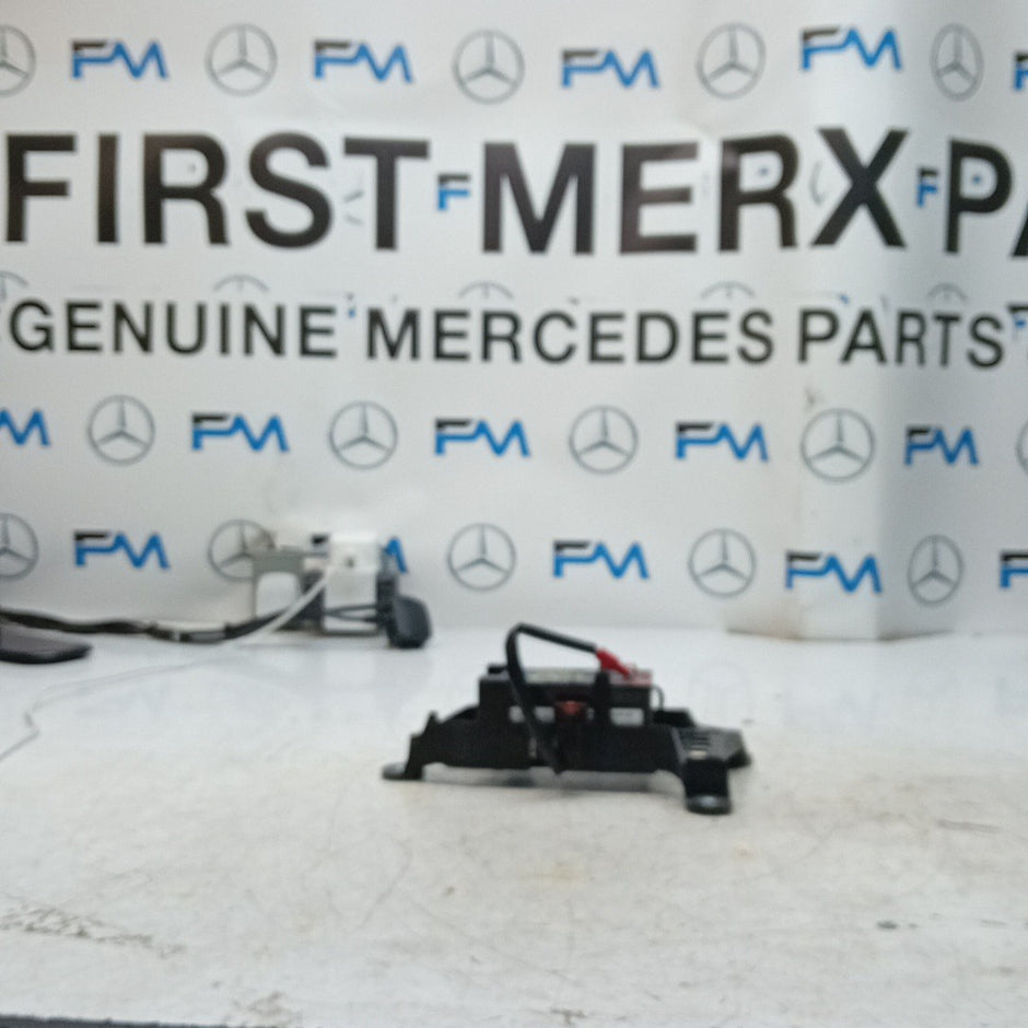 MERCEDES AUXILIARY LEAD ACID  BATTERY N000000004039 12V 1.2Ah + BRACKET FM001540