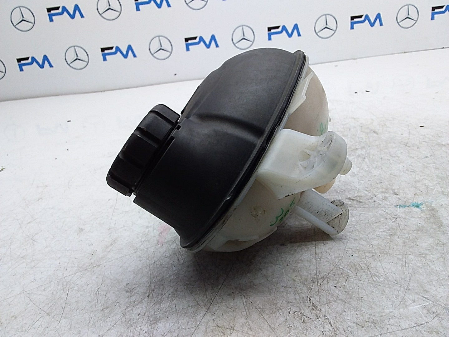 MERCEDES BENZ  C-CLASS W205 COOLANT EXPANSION TANK A2055000049 FMR472