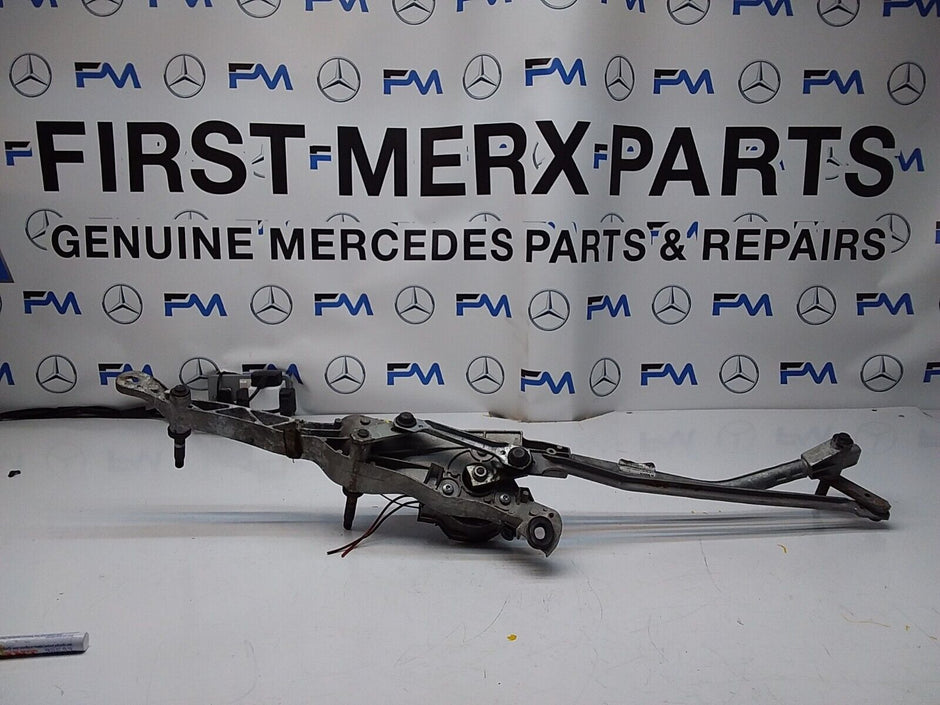 MERCEDES C-CLASS WIPER MOTOR & LINKAGE FRONT A2048201140 W204 2010-2015 FM00199