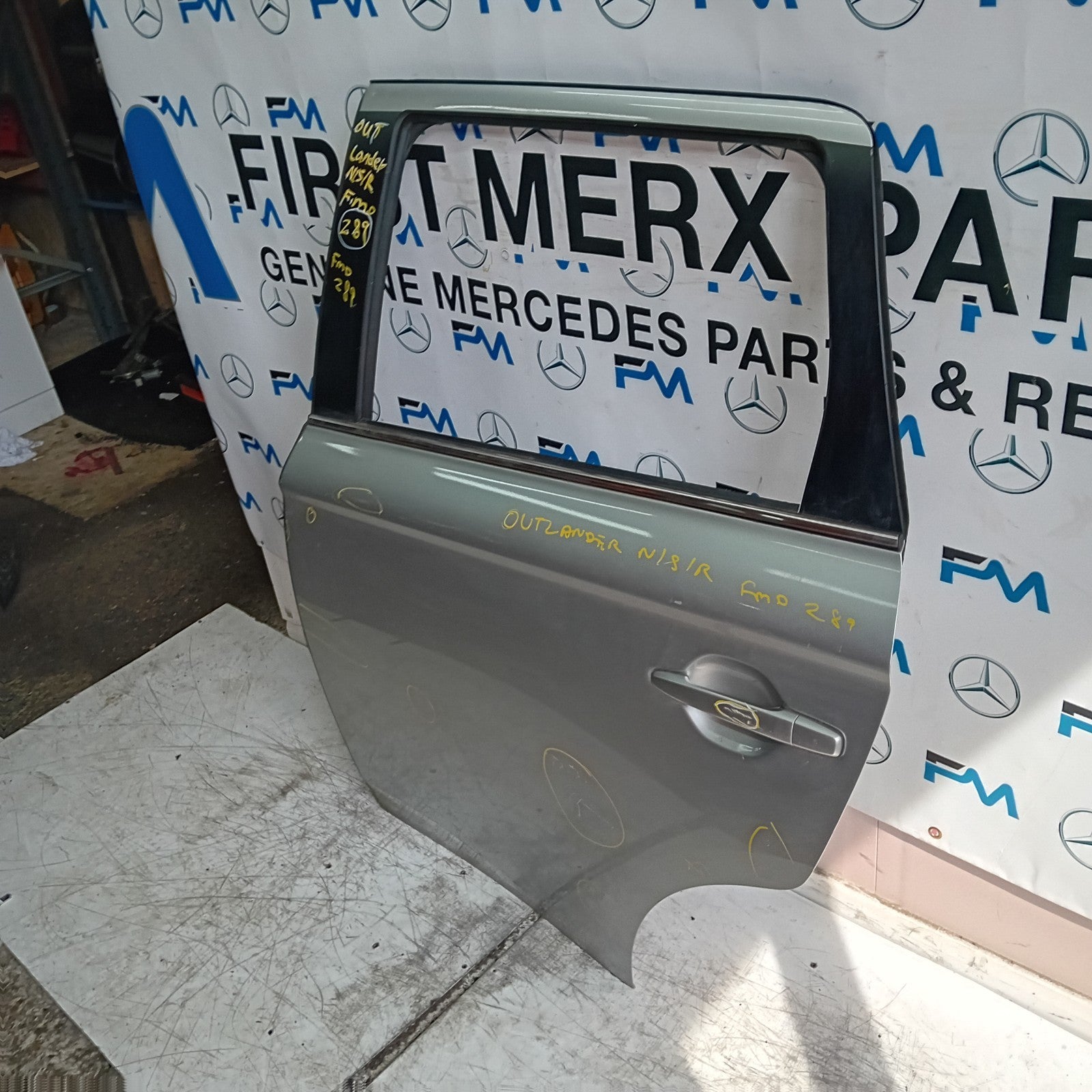 MITSUBISHI OUTLANDER MK3 PASSENGER SIDE REAR DOOR NSR SILVER FMD289 