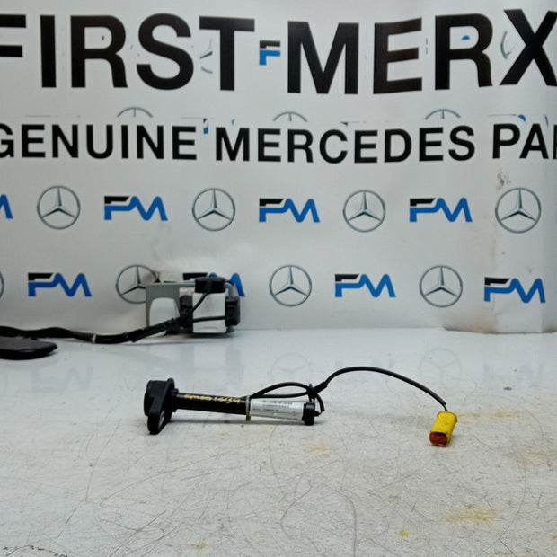 MERCEDES E CLASS W213 BONNET PEDESTRIAN ACTUATOR A2139062201 2017 FM001439