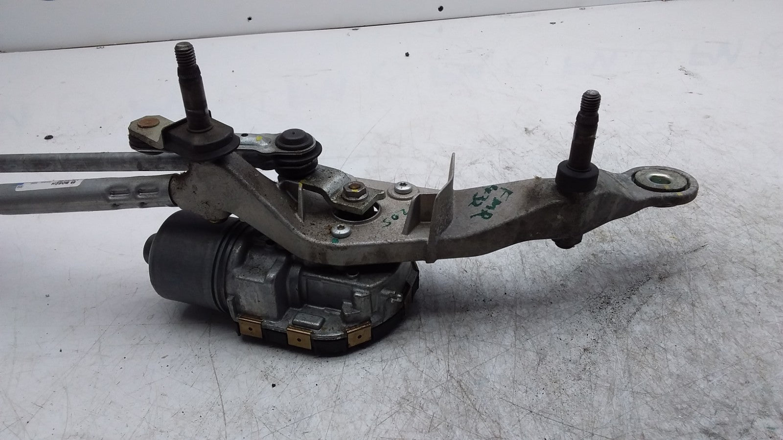MERCEDES BENZ   C-CLASS W205 FRONT WIPER MECHANISM A2058200940 FMR432