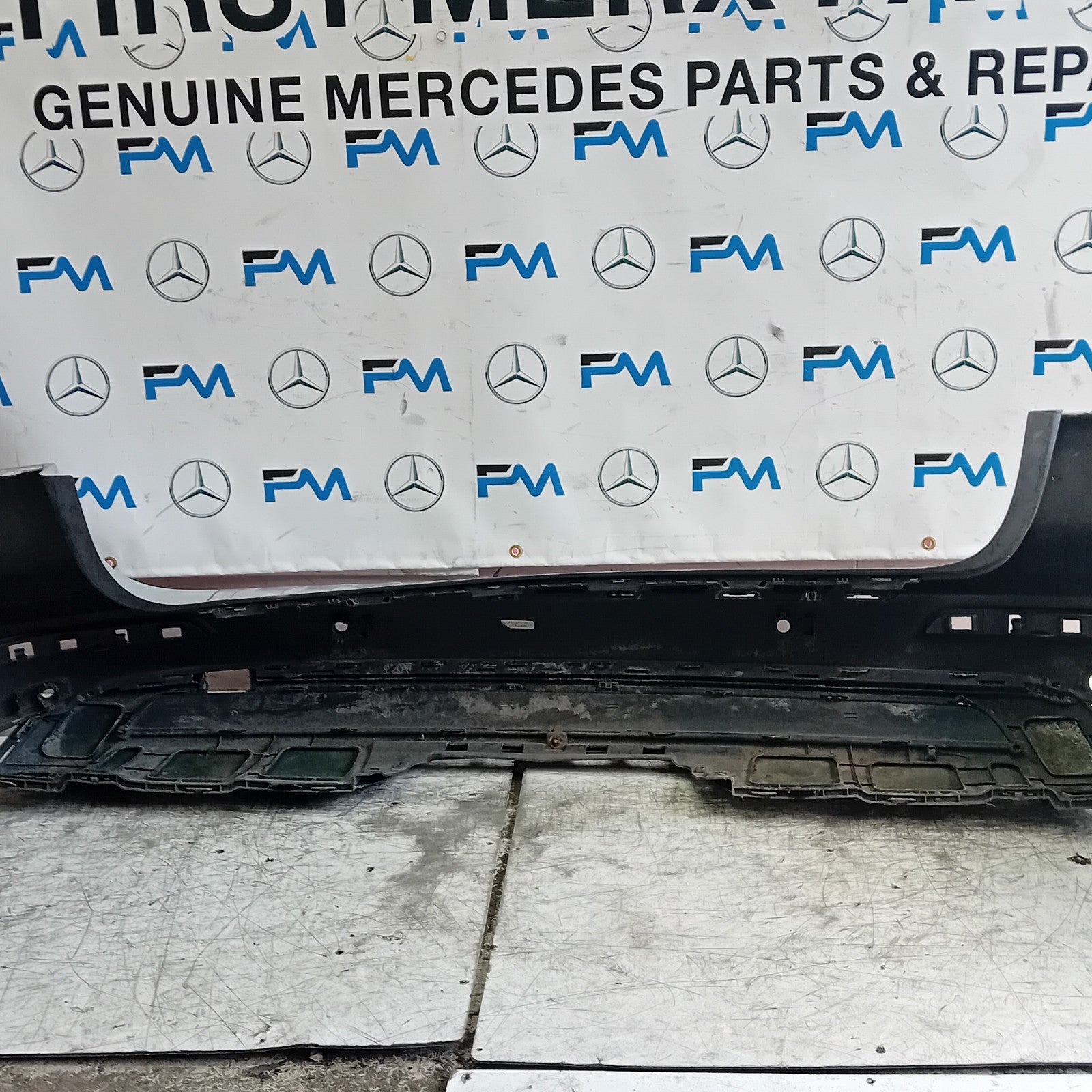 MERCEDES BENZ  GLE W166 SALOON REAR BUMPER SILVER 2016 A1668853024 FMX84