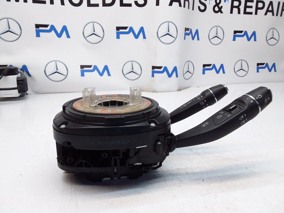Mercedes  GLA W156 INDICATOR/WIPER GEAR SELECT + SQUIB  2014 FM00543