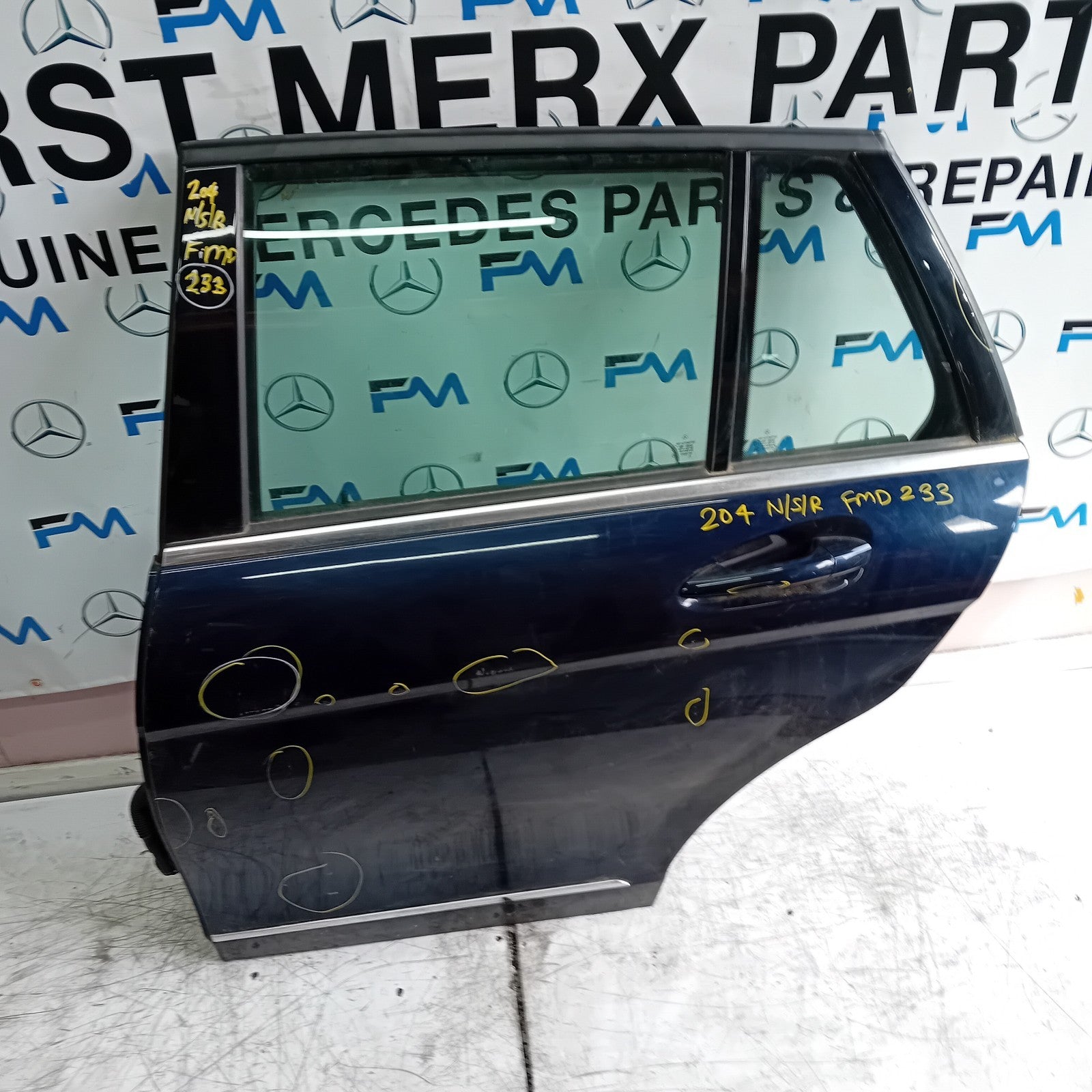 MERCEDES C-CLASS W204 PASSENGER REAR DOOR NSR BLUE 2008-14 COMPLETE FMD233
