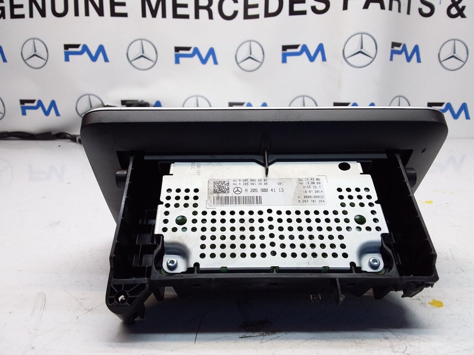MERCEDES C-CLASS W205 2014 SAT NAV MULTIMEDIA SCREEN A2059004113 FM00677