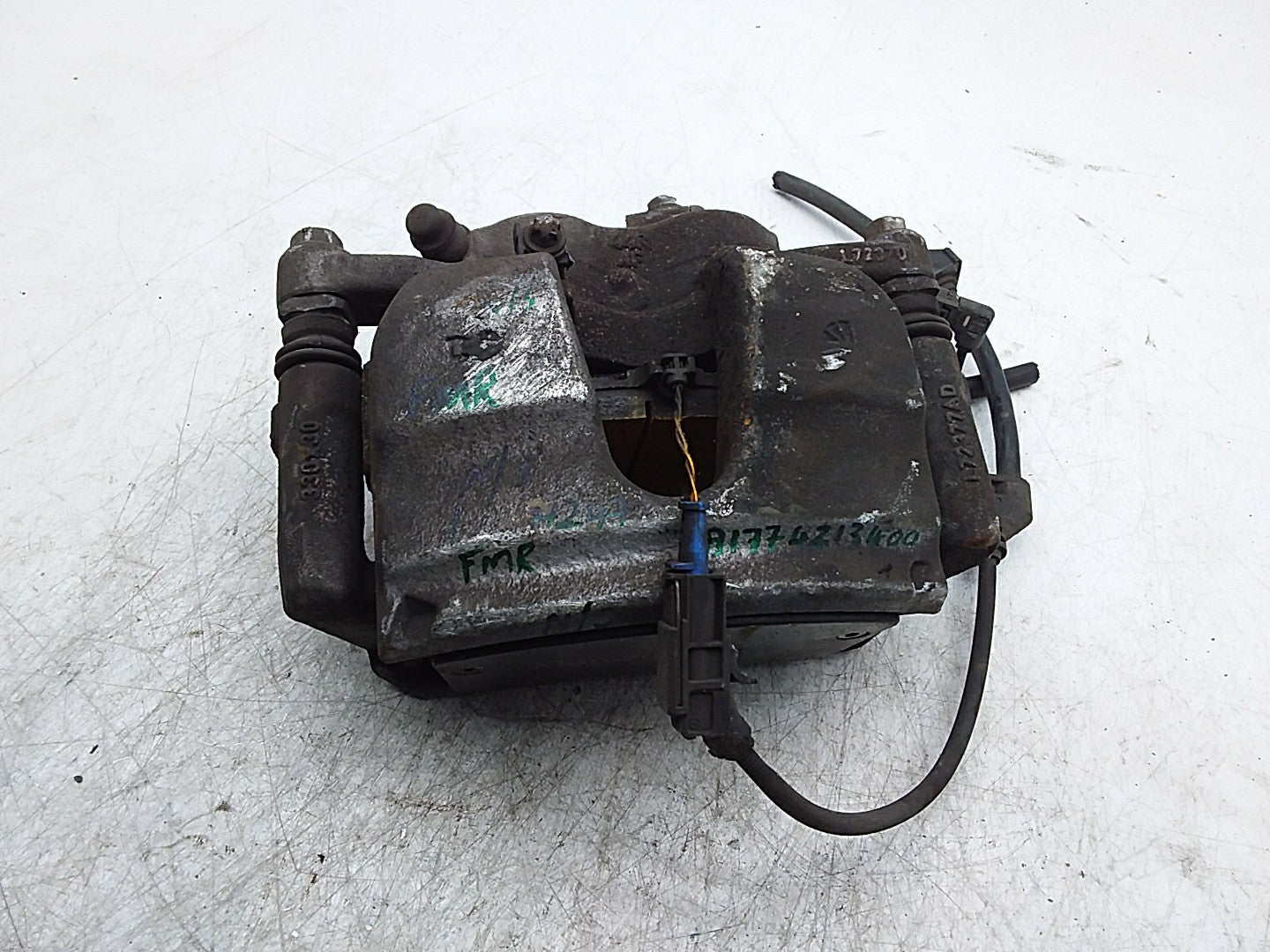 MERCEDES GLA  W247 WHEEL BRAKE CALIPER  LEFT PASSENGER SIDE A1774213400 FMR365