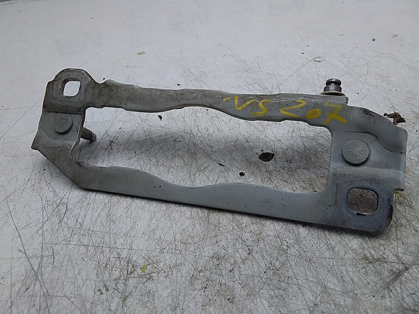 MERCEDES E-CLS W207 FRONT LEFT BONNET HINGE FMR252