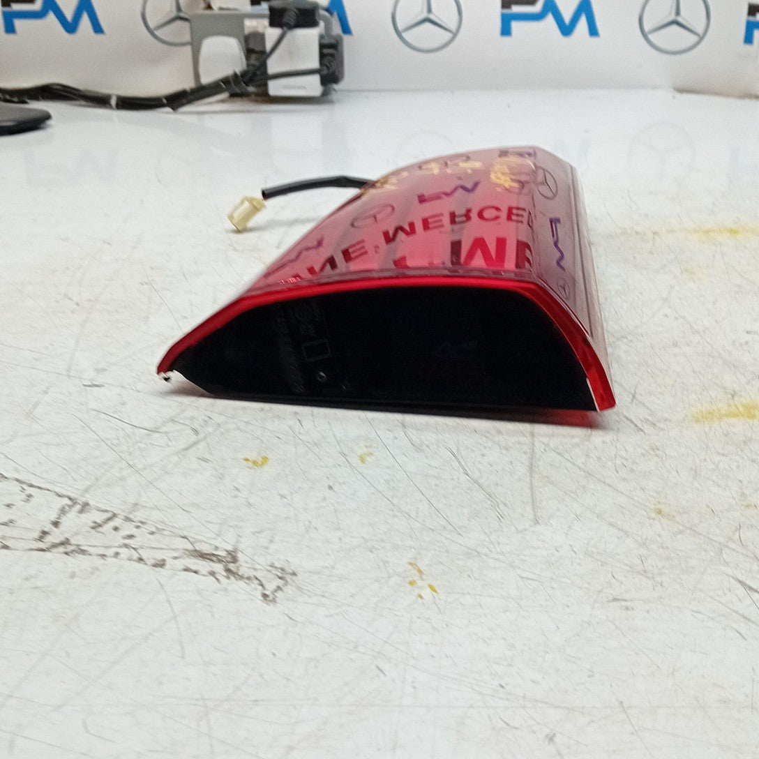 MITSUBISHI OUTLANDER MK3 DRIVER SIDE RIGHT REAR INNER TAIL LIGHT 2013 FMT301