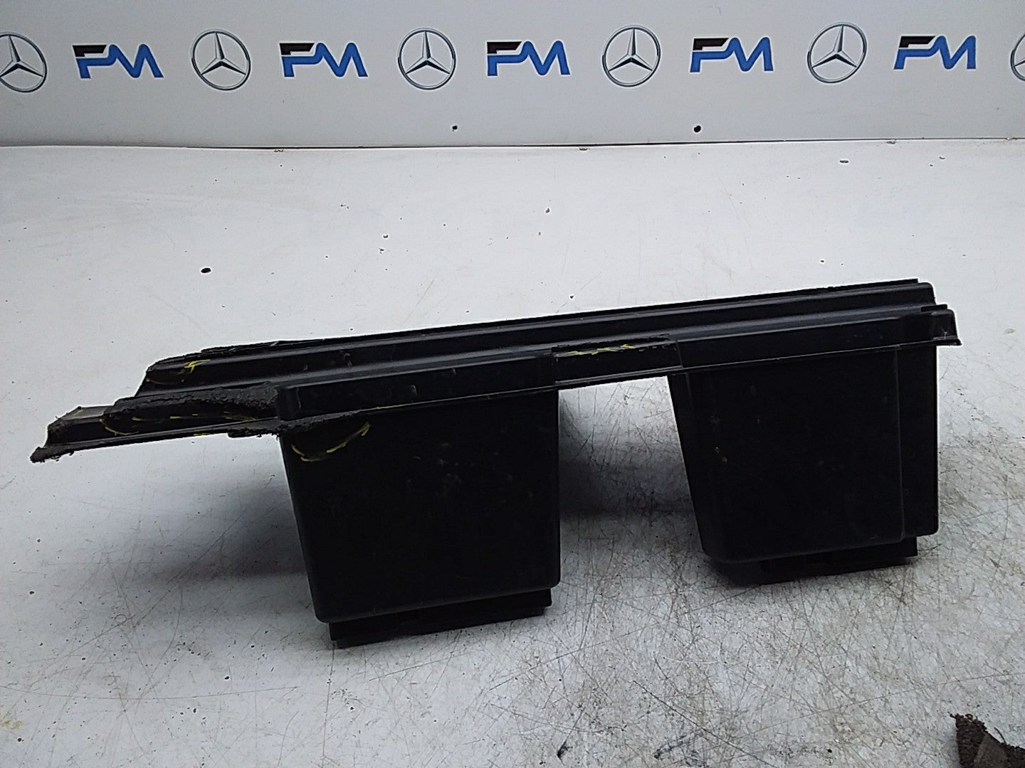 MERCEDES BENZ  C-CLASS W206 TRUNK BOOT TRIM ELEMENT A2066841500 FMR207