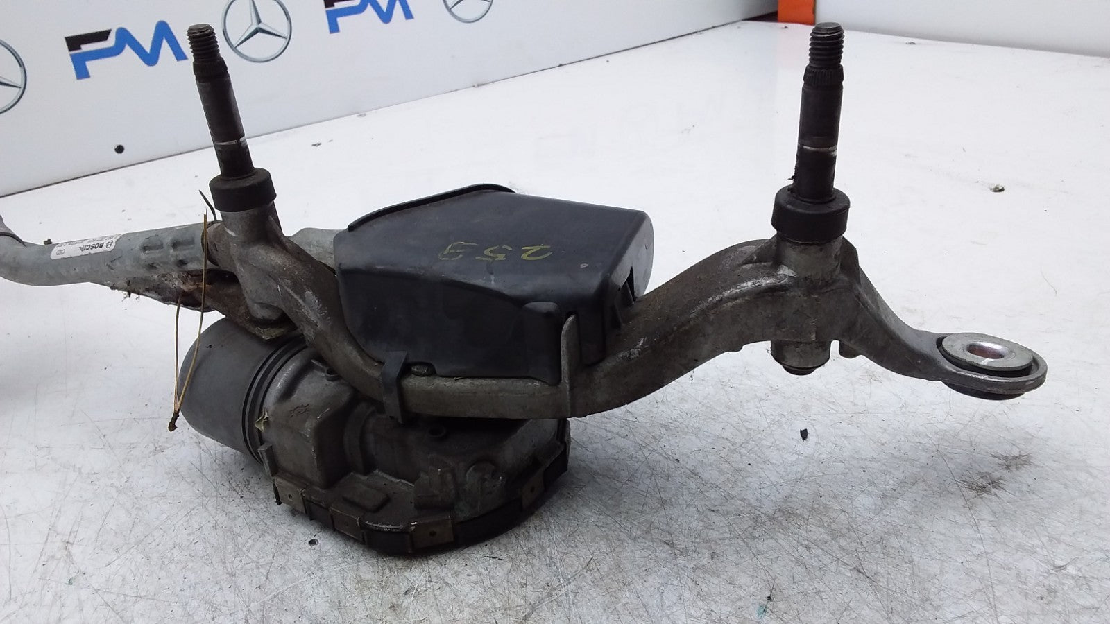 MERCEDES BENZ GLC W253 WINDSCREEN WIPER LINKAGE MOTOR   A2538205600 FMR436