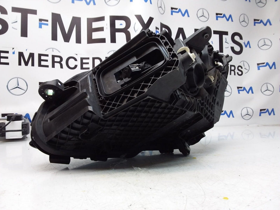 2018 MERCEDES C-CLASS W205 O/S HEADLIGHT  A2059062606 FMH56 LED HIGH PERFORMANCE