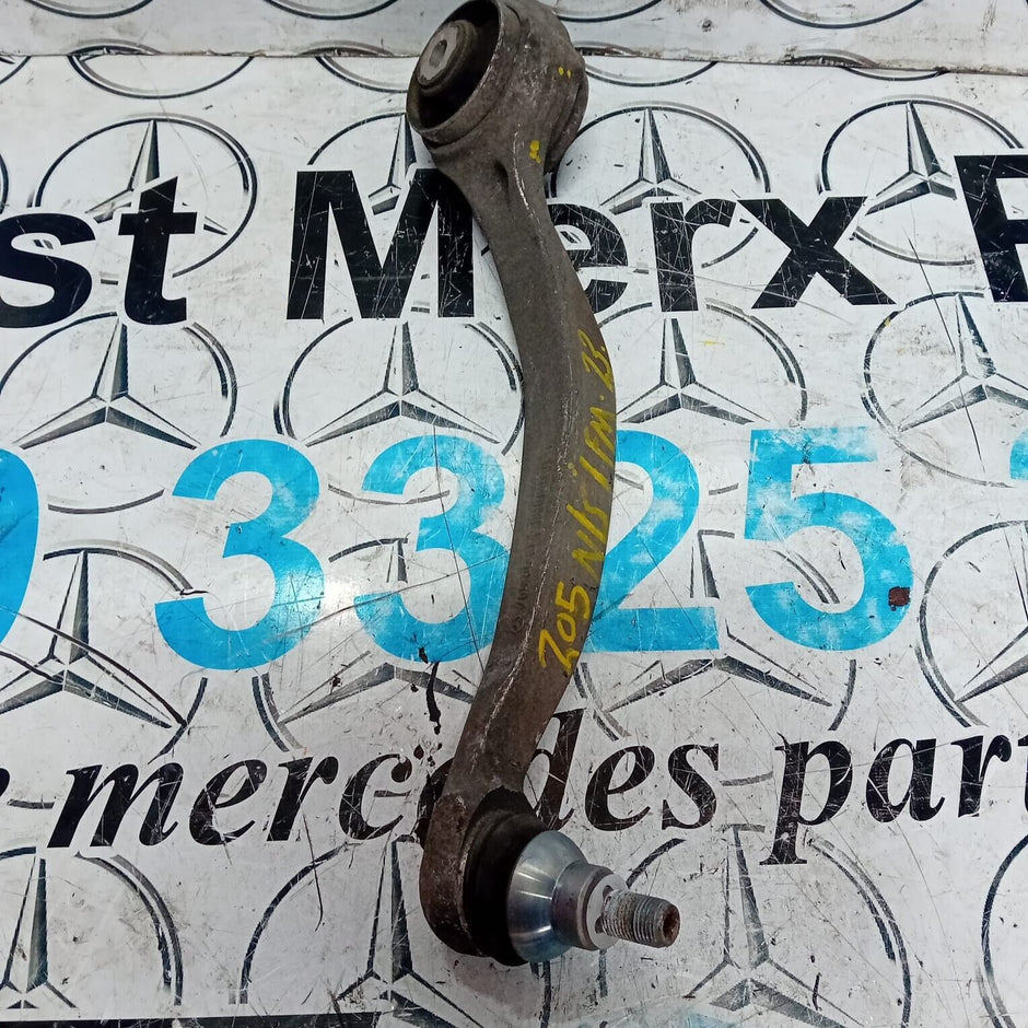 MERCEDES BENZ C-CLASS W205   PASSENGER SIDE FRONT LOWER CONTROL ARM 205 05 LI