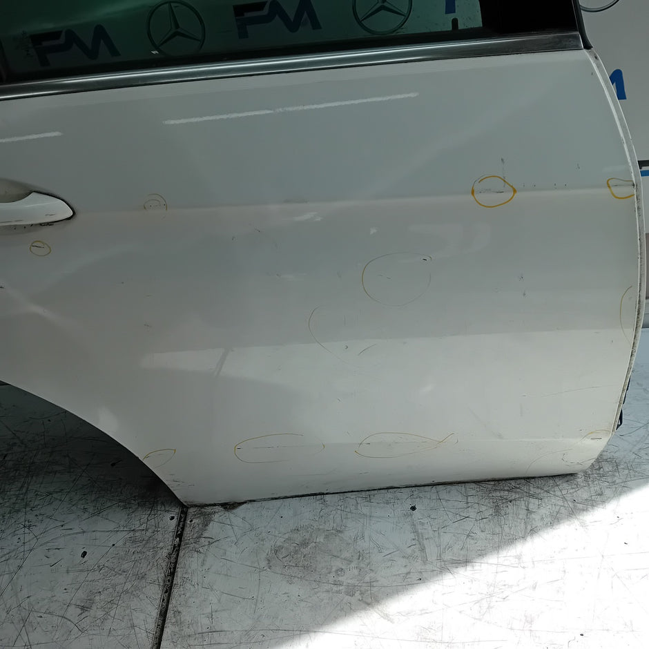 MERCEDES BENZ E-CLASS W212 DRIVER REAR DOOR OSR WHITE 2009-16 COMPLETE FMD215
