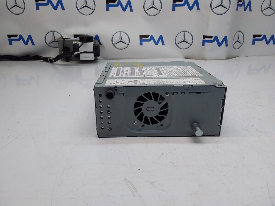 MERCEDES - BENZ E - CLASS W205 2016 RADIO SAT NAV HEAD UNIT  A2059003729 FM00300
