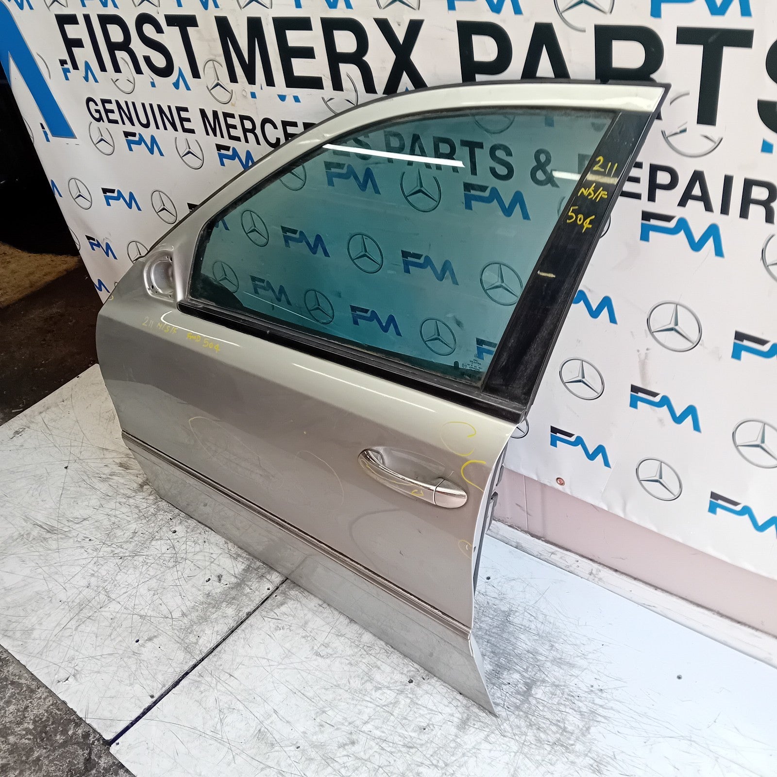 MERCEDES E-CLASS W211 PASSENGER FRONT DOOR NSF 2009 SILVER FMD504