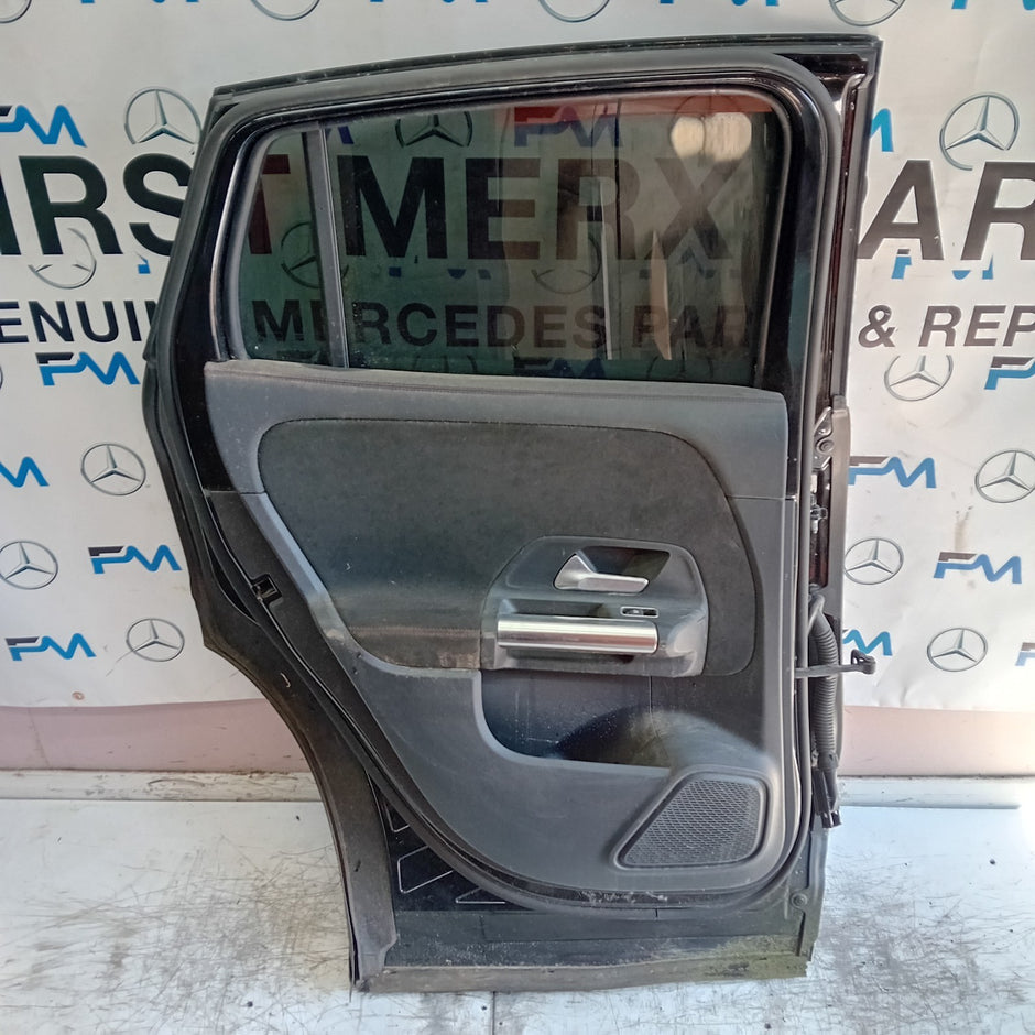 MEECEDES GLA H247 PASSENGER REAR DOOR NSR 2019 BLACK COMPLETE FMD496