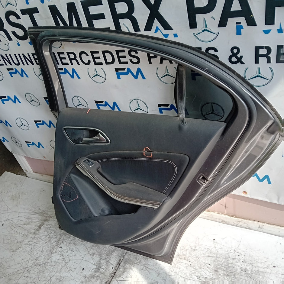 MEECEDES A-CLASS W176 SLN DRIVER REAR DOOR OSR 2012-18 GREY COMPLETE FMD288