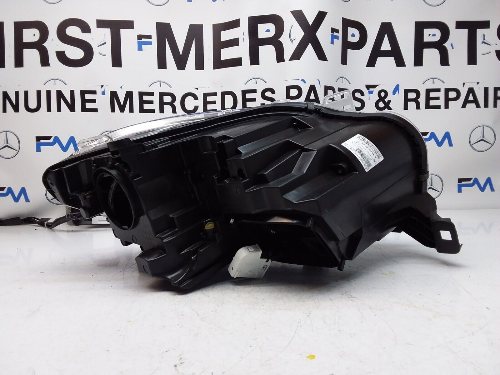 MERCEDES-BENZ W166 GLE PASSENGER NS  HEADLIGHT A1668204256 FMH77 LED INTELLIGENT