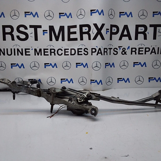 MERCEDES C-CLASS WIPER MOTOR & LINKAGE FRONT A2048201140 W204 2010-2015 FM00199