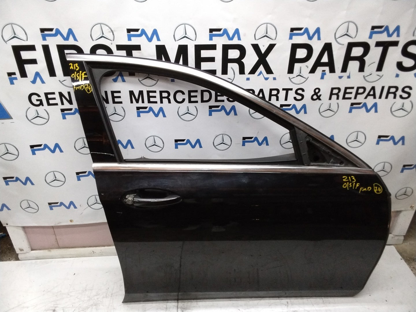 MERCEDES BENZ E-CLASS W213 DRIVER SIDE FRONT DOOR O/S/F COMPLETE BLACK FMD74