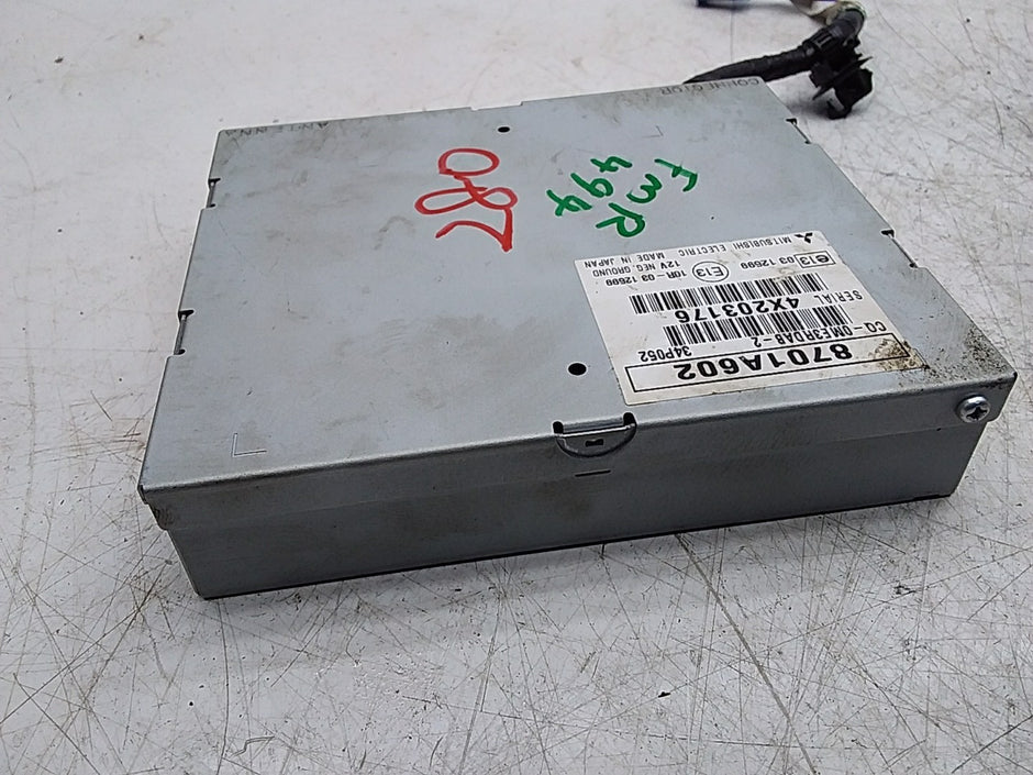 MITSUBISHI OUTLANDER ANTENNA ARIEL AMPLIFIER MODULE 8701A602 FMR494