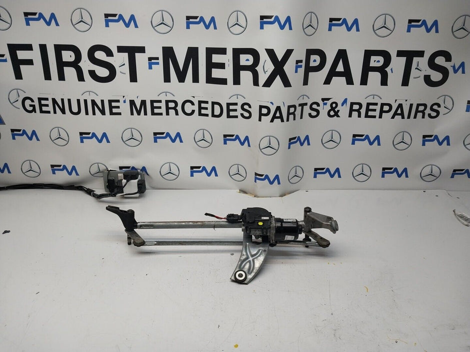 MERCEDES-BENZ A CLASS W177  FRONT WIPER MOTOR WITH LINKAGE A1779064801 FM00244