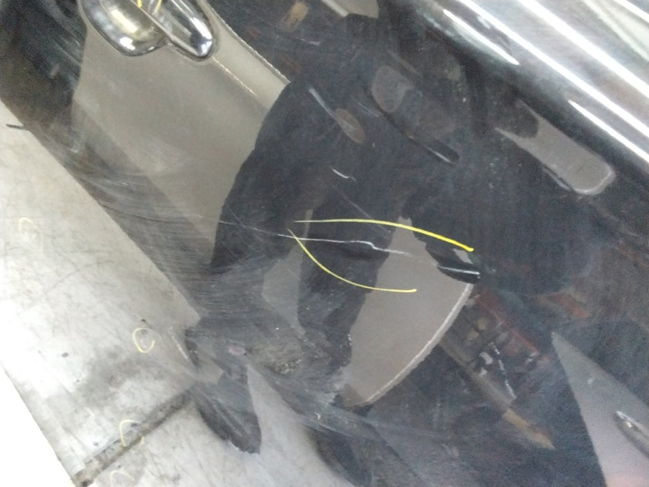 MITSUBISHI OUTLANDER DRIVER FRONT DOOR OSF BLACK  FMD583