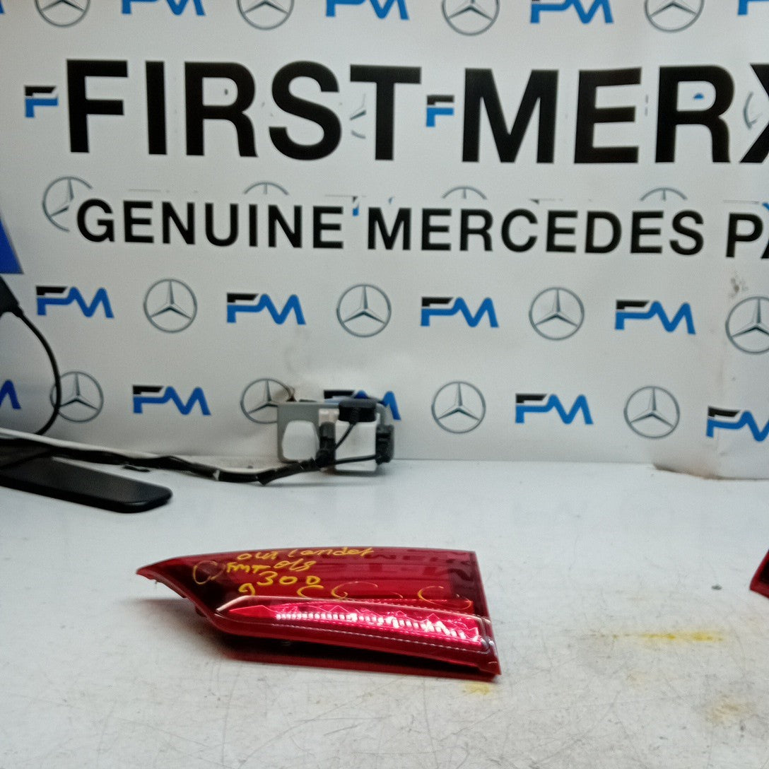 MITSUBISHI OUTLANDER MK3 DRIVER SIDE RIGHT REAR INNER TAIL LIGHT 2013 FMT300