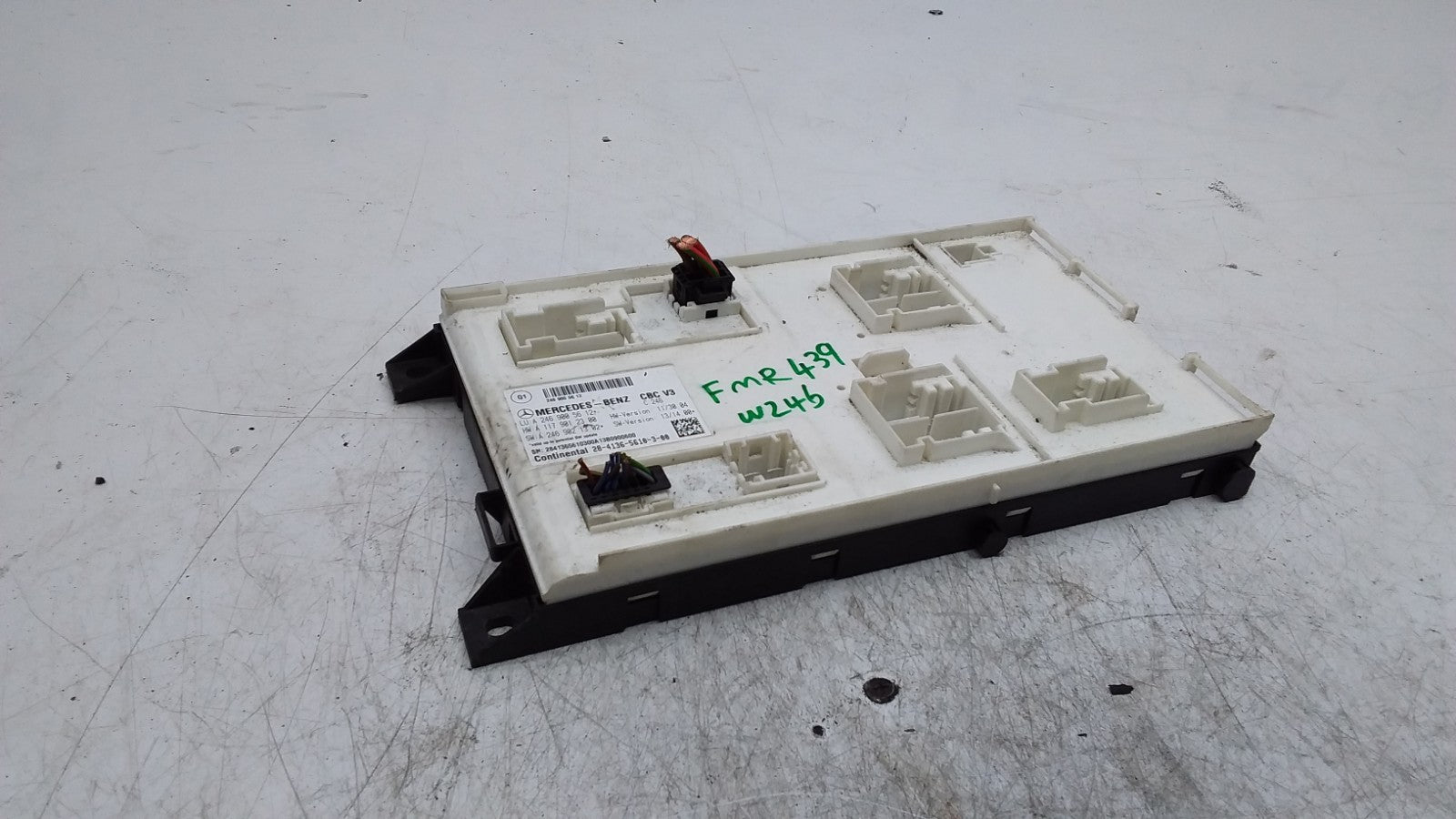 MERCEDES BENZ B-CLASS W246 BCM BODY CONTROL MODULE ECU A2469005612 FMR439