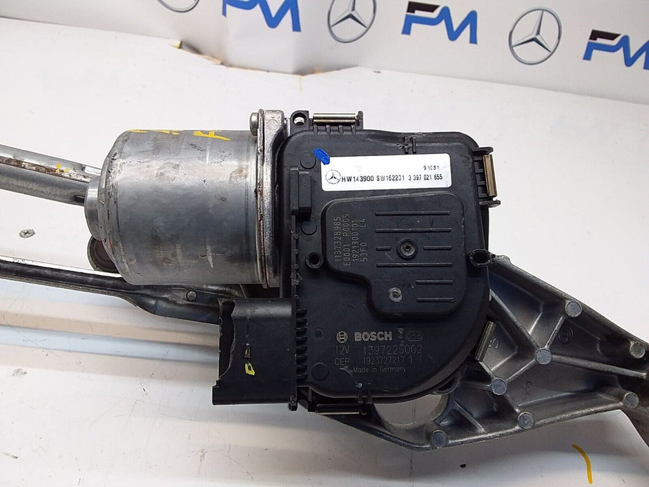 MERCEDES E-CLASS 2019 W213 A2138207402 FRONT WIPER MOTOR  FM00178