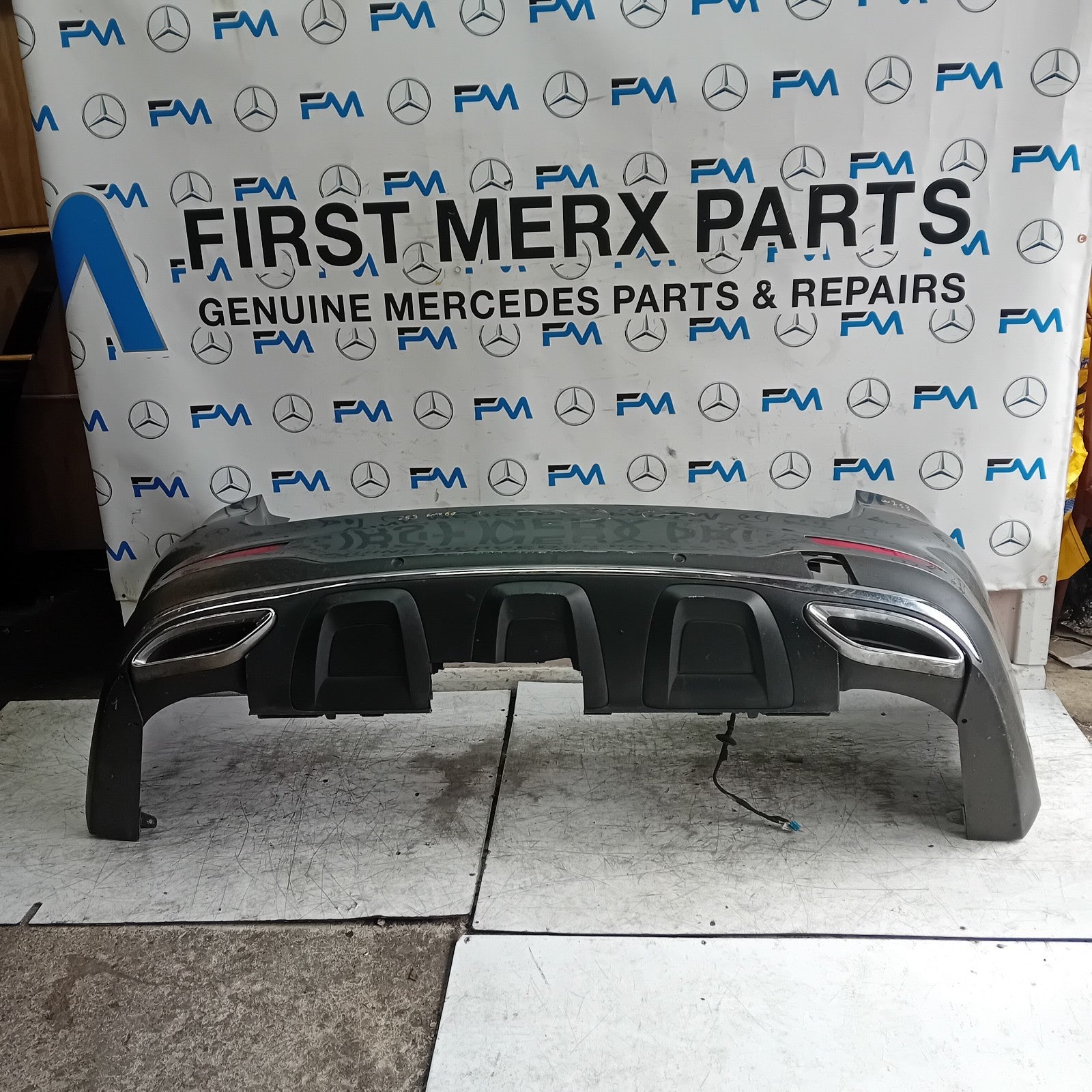 MERCEDES BENZ GLC W253 REAR BUMPER 2015 GREY COMPLETE A2538850200 FMX64