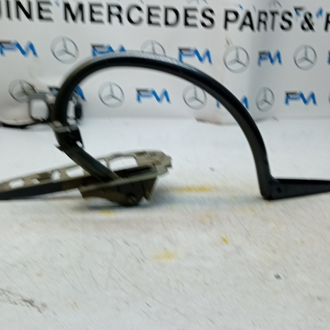 MERCEDES BENZ E-CLASS W213 TAILGATE DRIVER SIDE OS HINGES A2137500428 FM001323