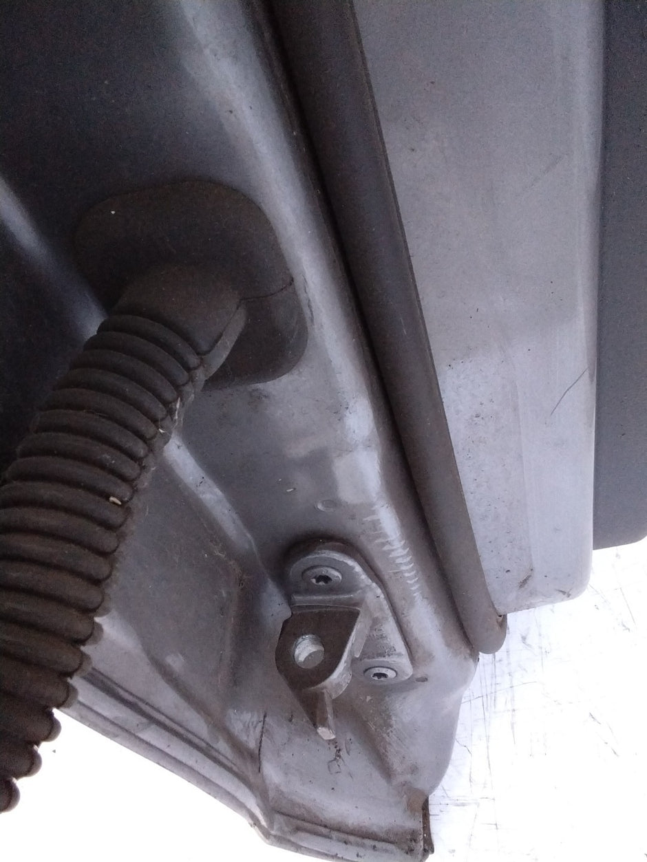 MERCEDES BENZ A-CLASS W176 DRIVER SIDE REAR DOOR O/S/R COMPLETE GREY FMD66 