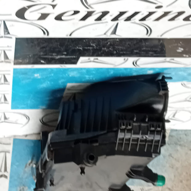 MERCEDES BENZ E CLASS W213 AMG LINE  AIR FILTER BOX AND HOUSING