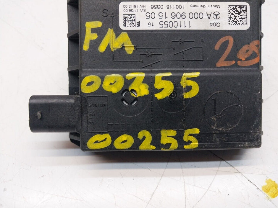 Mercedes W213 W205 W218 W238 W253 Negative Battery Tray Clamp A0009061505FM00255