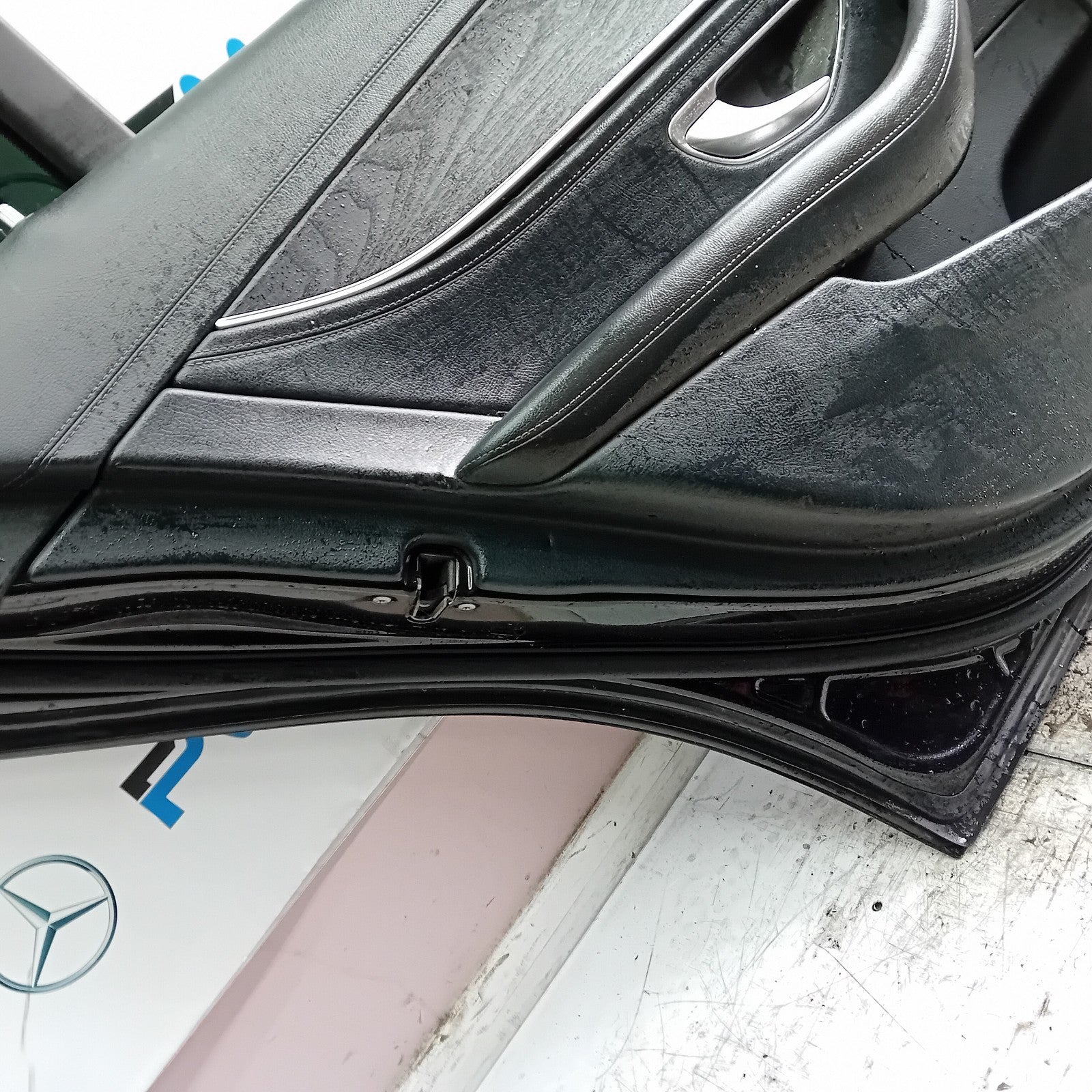 MERCEDES E-CLASS W213 SLN PASSENGER REAR DOOR NSR BLACK 2016 ON COMPLETE FMD250
