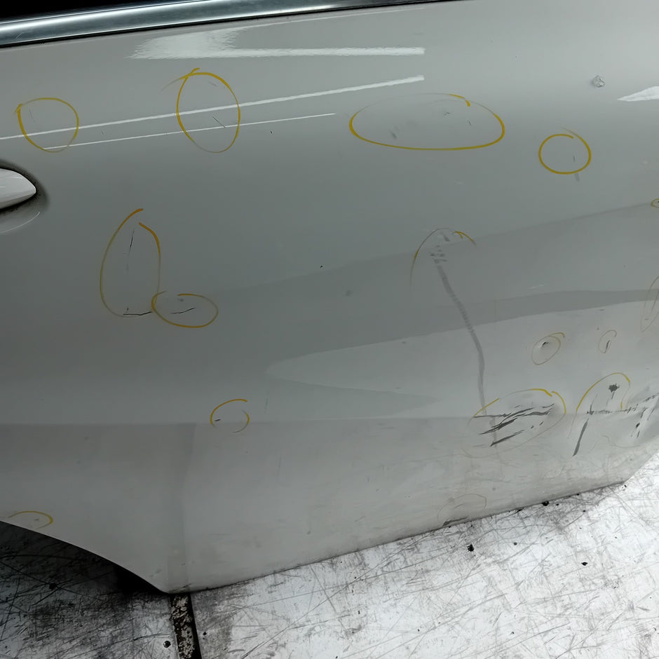 MEECEDS A-CLASS W176 DRIVER REAR DOOR OSR WHITE 2012-18 COMPLETE FMD396