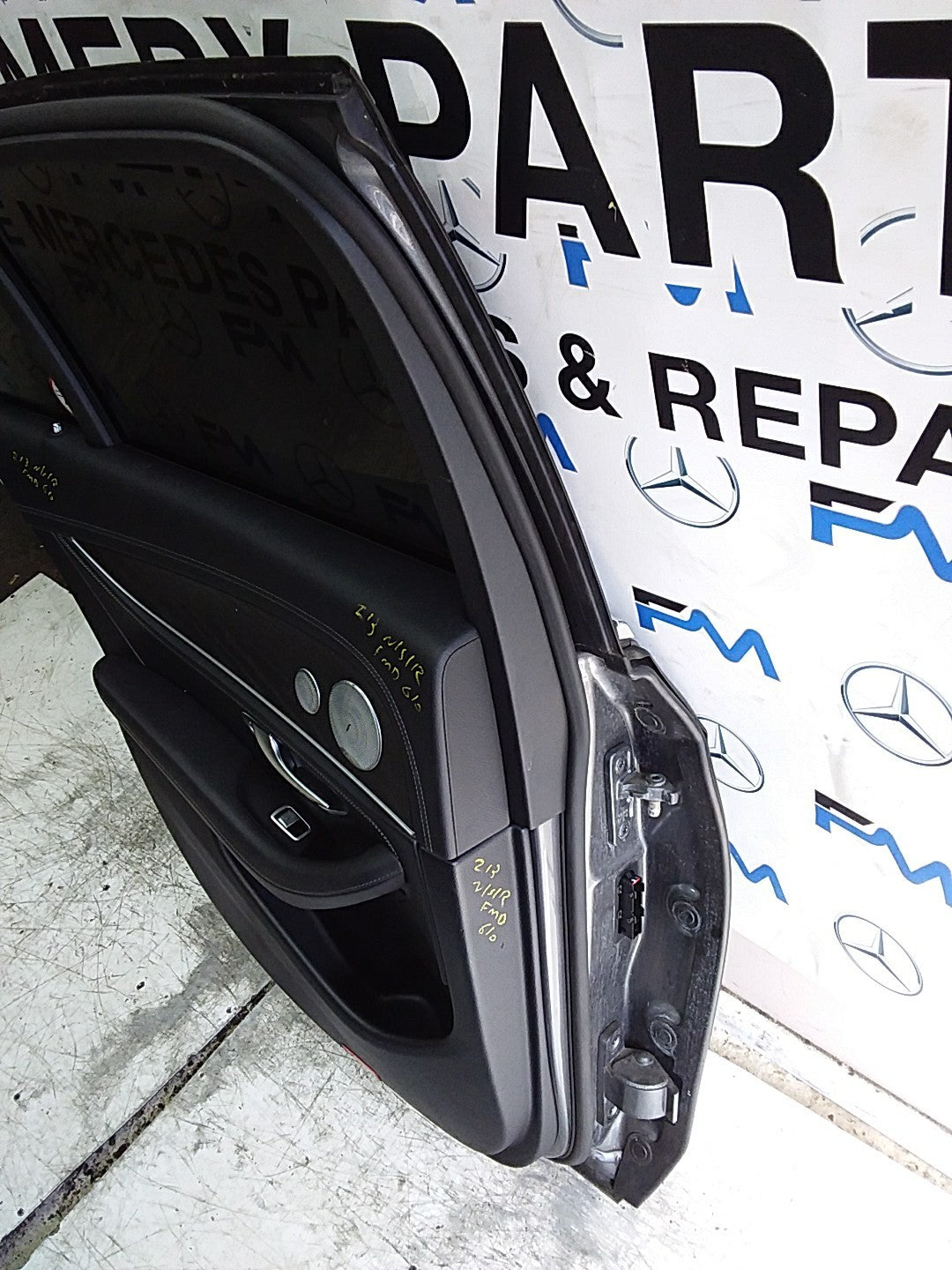 MERCEDES E-CLS W213 SLN PASSENGER REAR DOOR NSR GREY 2016-23 COMPLETE FMD610