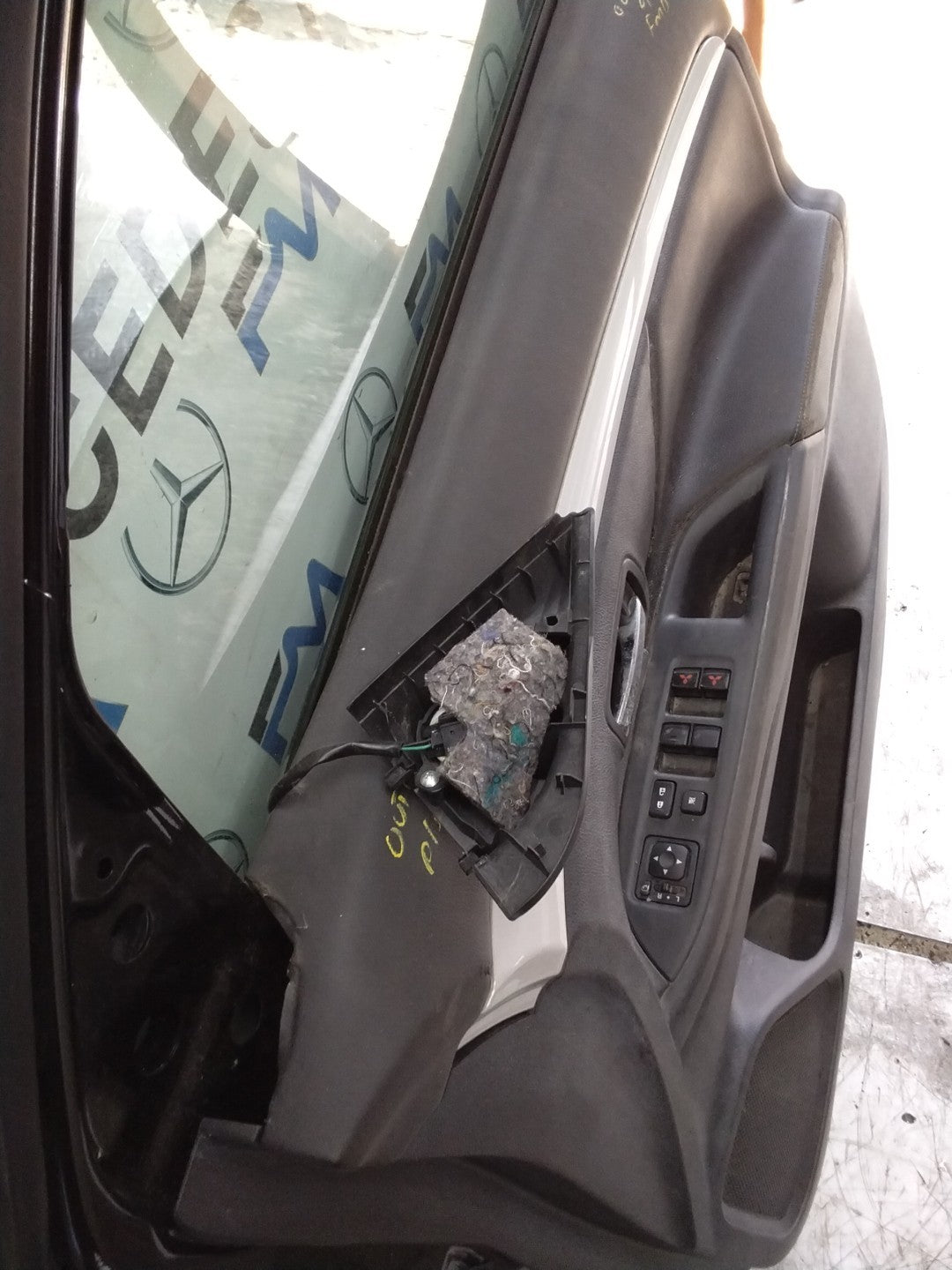 MITSUBISHI OUTLANDER DRIVER FRONT DOOR OSF BLACK COMPLETE FMD577
