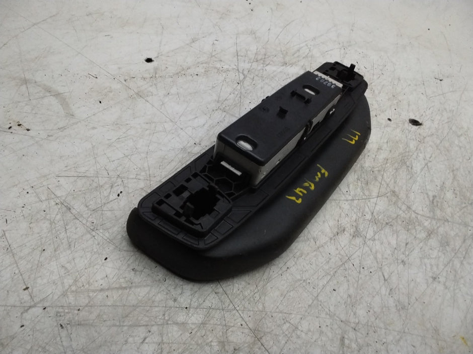  MERCEDES A-CLASS W177 ROOF GRAB HANDLE REAR LEFT  SIDE A0998150000 FMR50
