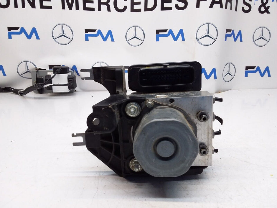 MERCEDES CLA W246 ABS PUMP MODULE CONTROL UNIT A2464300210 FM00435