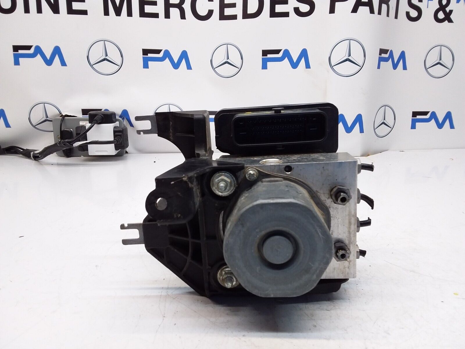 MERCEDES CLA W246 ABS PUMP MODULE CONTROL UNIT A2464300210 FM00435