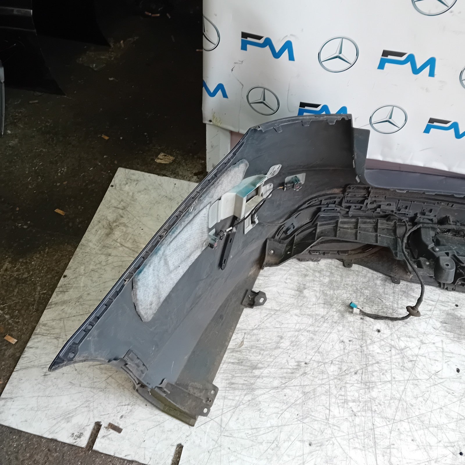 MERCEDES C-CLASS S205 EST REAR BUMPER 2014 BLUE  A2058856238 COMPLETE FMX39