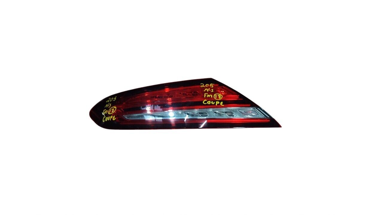 MERCEDES BENZ C-CLASS W205 COUPE PASSENGER SIDE REAR LIGHT A2059063105 FM17