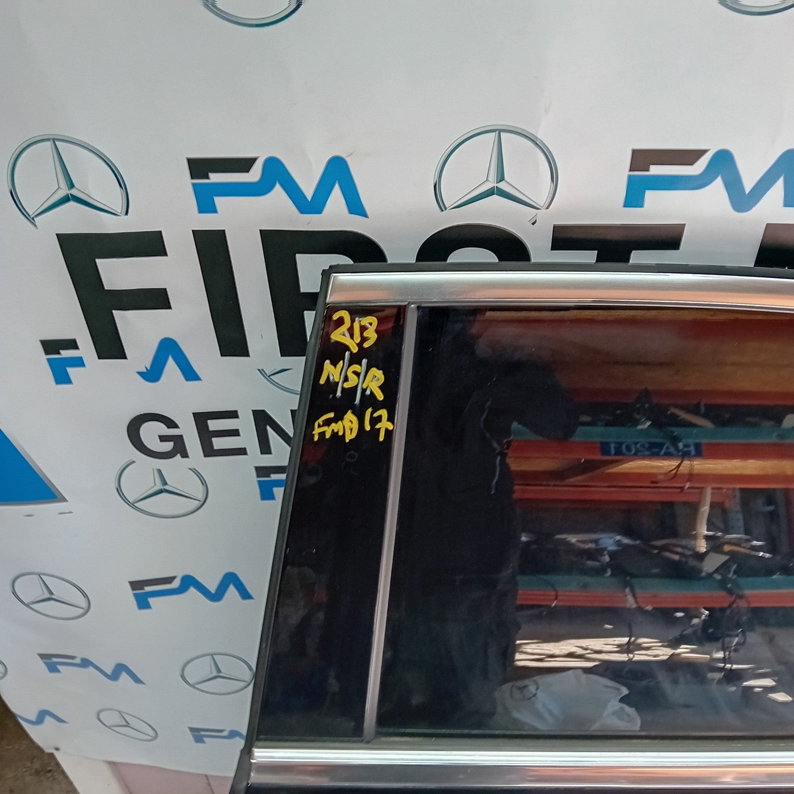 MERCEDES BENZ E CLASS SALOON W213 PASSENGE SIDE REAR DOOR ( NEAR REAR ) FMD17