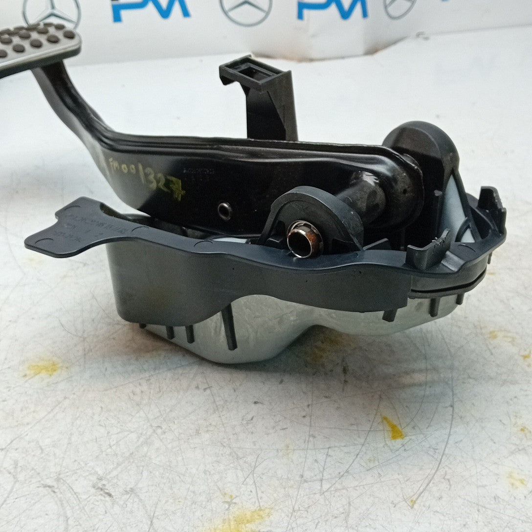 MERCEDES BENZ C-CLASS W205 BRAKE PEDAL A2052920308 2014 ON FM001327