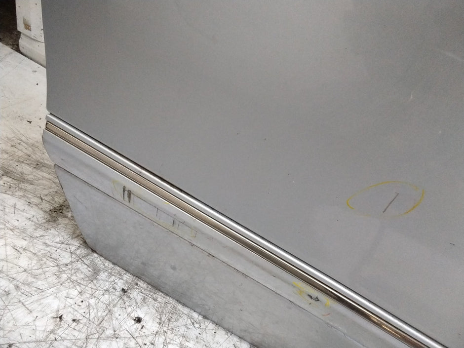 MERCEDES C-CLS W203 SLN DRIVER FRONT DOOR OSF SILVER 2001-04  FMD592