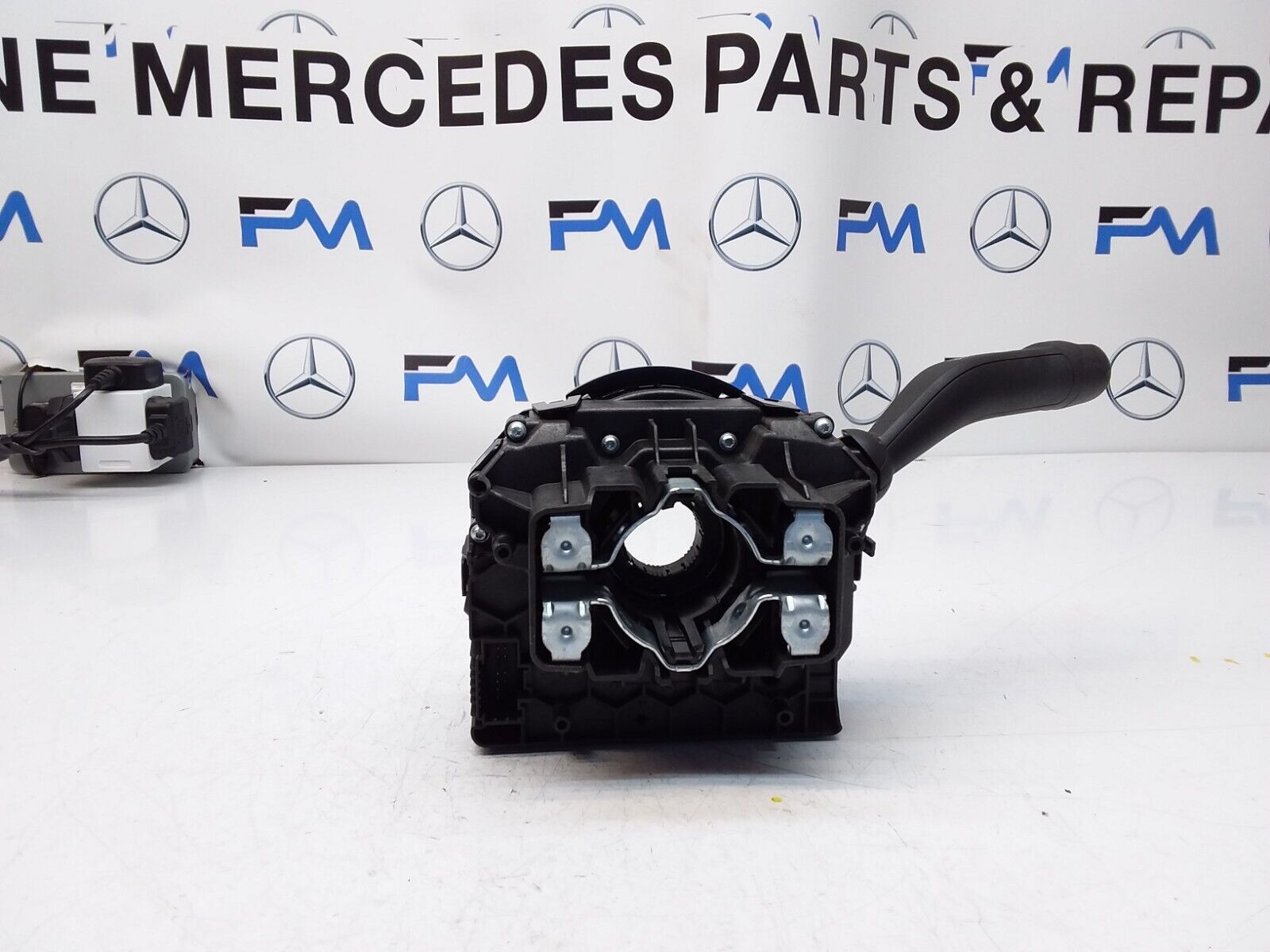 Mercedes  A-CLASS W177 INDICATOR/WIPER GEAR SELECT + SQUIB 10139371 2020 FM00531