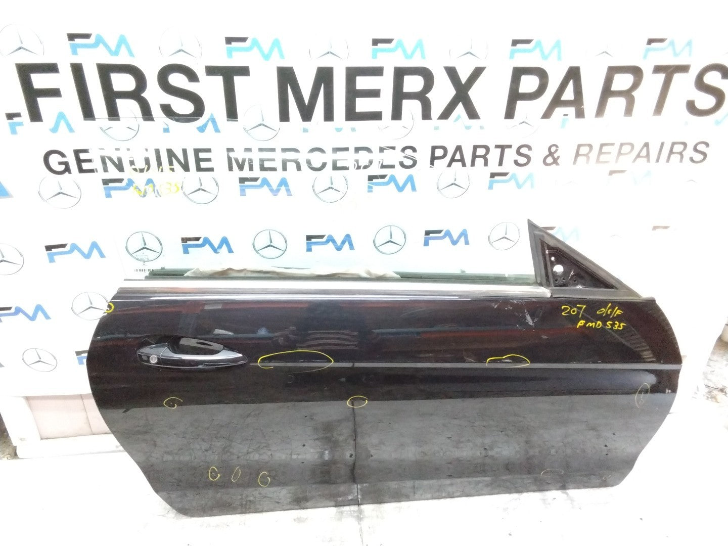 MERCEDES BENZ  E-CLASS W207 DRIVER FRONT DOOR OSF BLACK 2009-16  FMD535